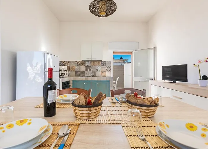 Iris By Barbarhouse * Torre Lapillo